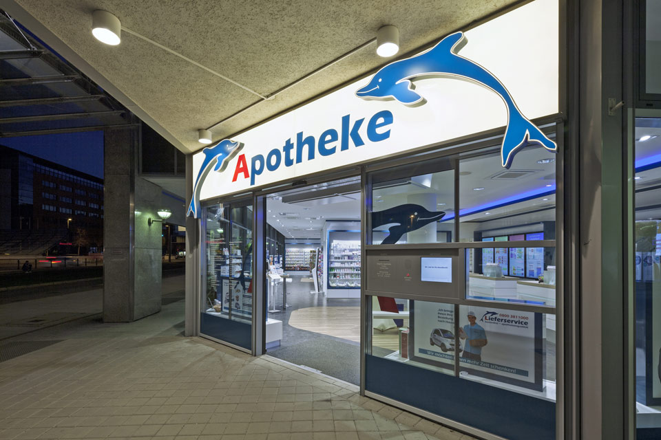 Delphin Apotheke Chemnitz Eingang